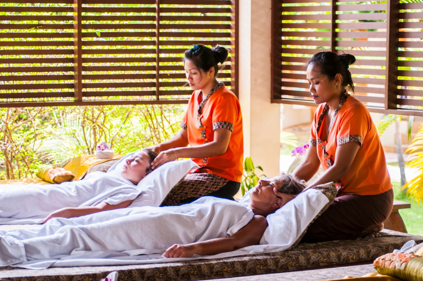 BLU-PINE-Villa---Pool-Access-General-view-55