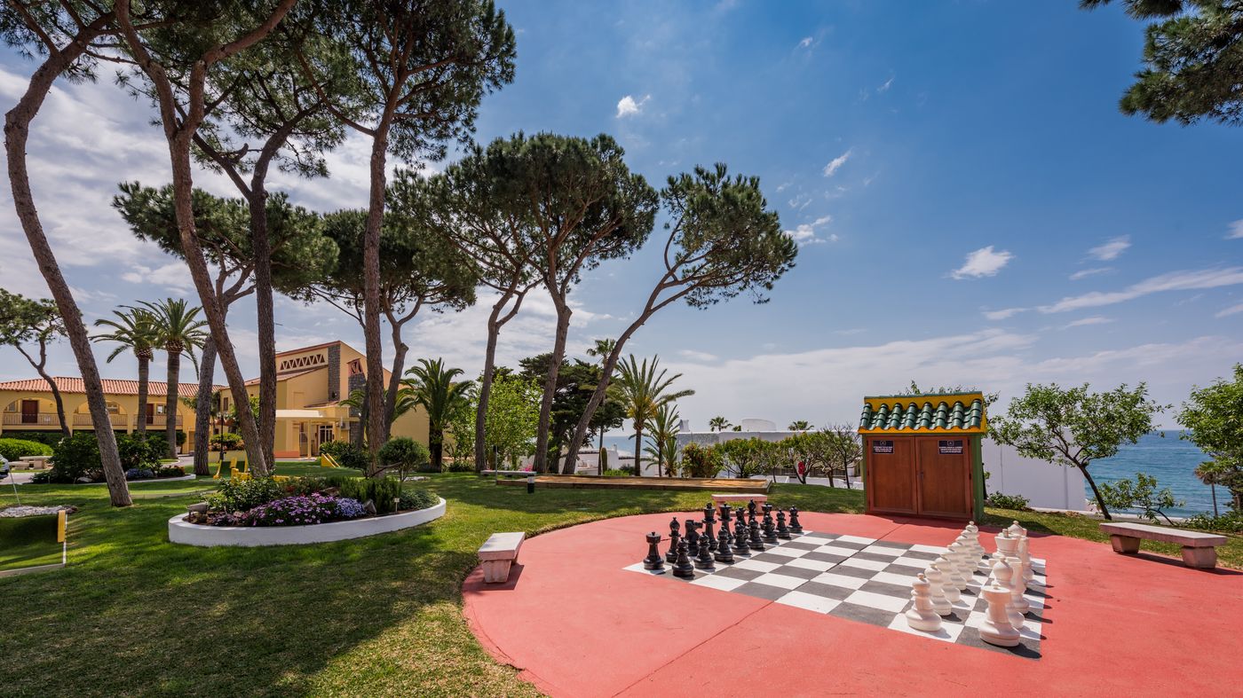 Macdonald-Leila-Playa-Club-Sports-and-Entertainment-10