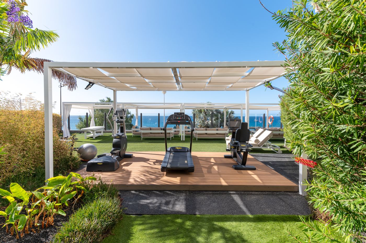 IBEROSTAR-Grand-Hotel-Salome-Sports-and-Entertainment-19