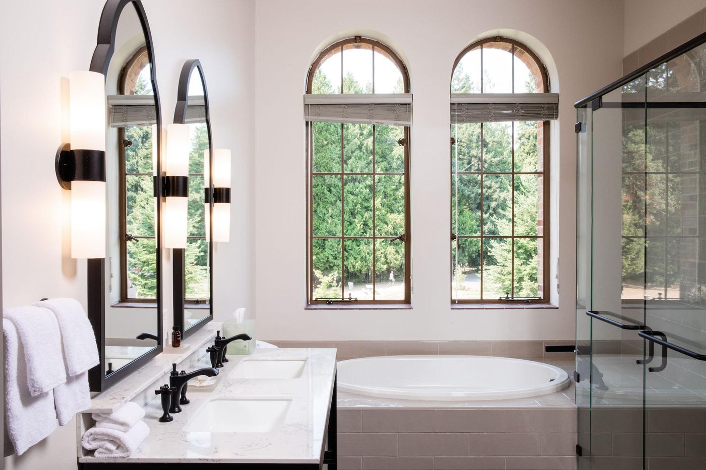 The Lodge at St. Edward State Park-United States-Kenmore-Room-7