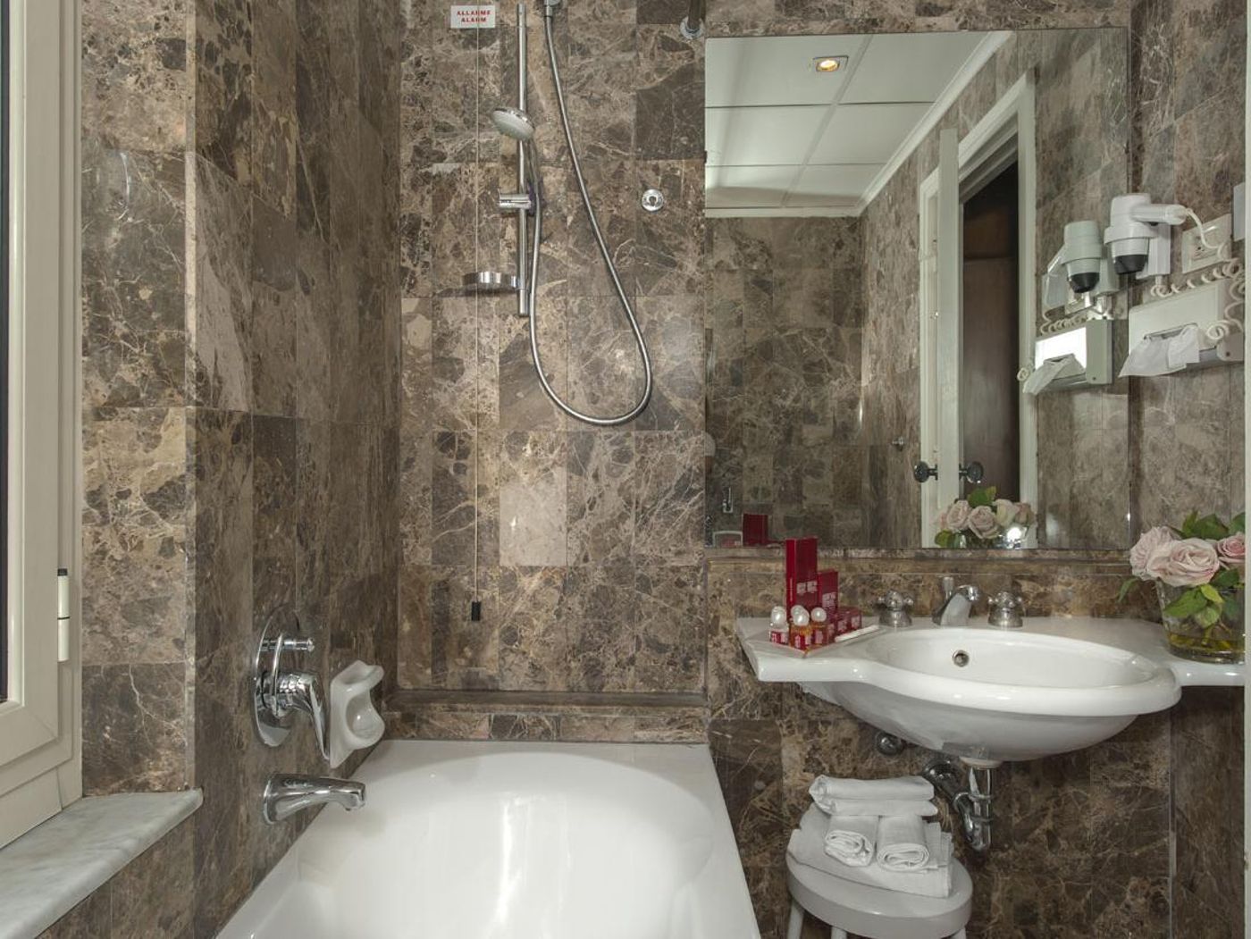 Hotel-Nord-Nuova-Roma-General-view-40