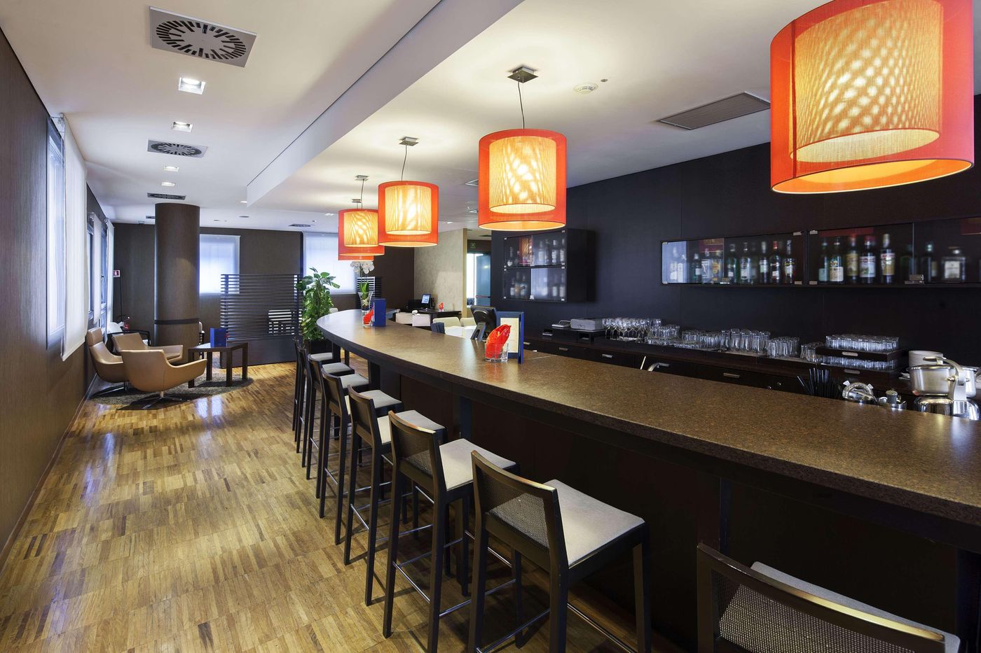 NH-Milano-Fiera-Bar-2
