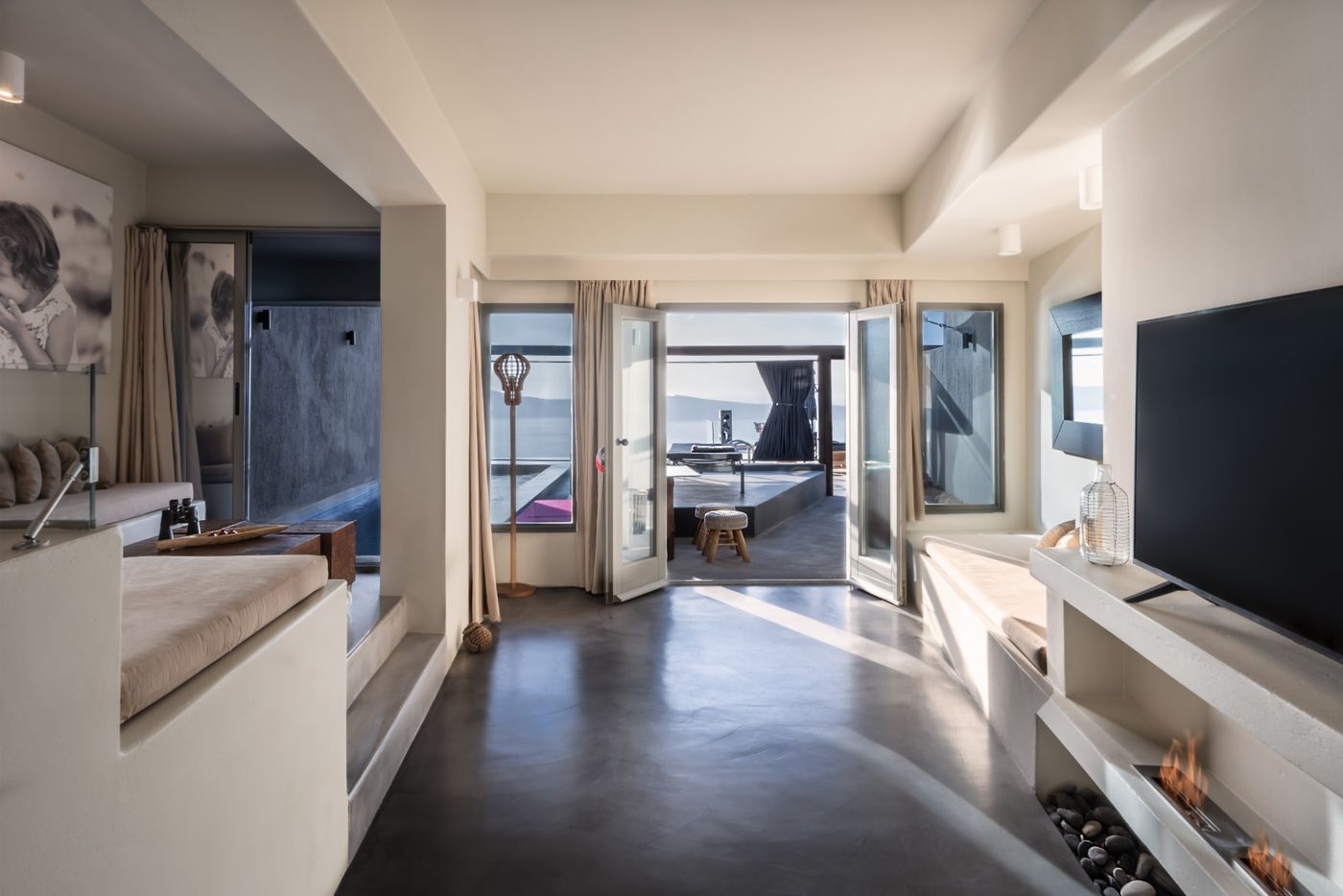 West-East-Suites-Room-41