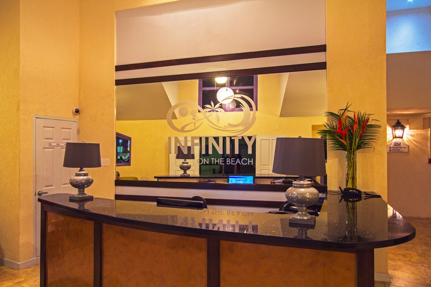 Infinity-On-The-Beach-Lobby-25