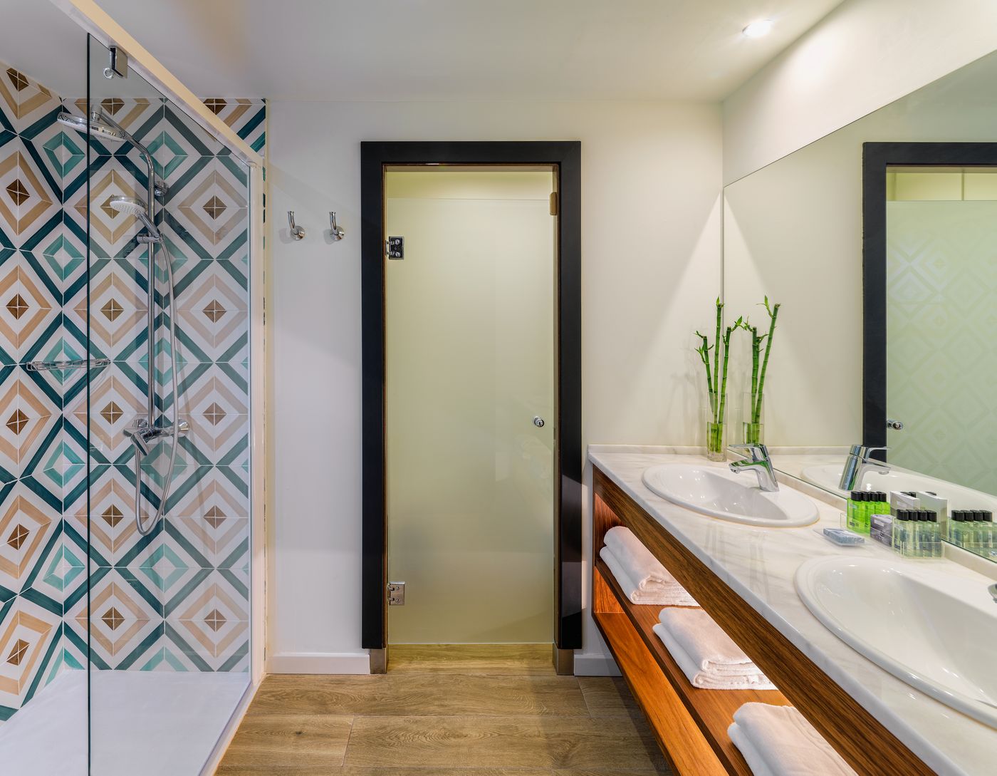 H10-Vintage-Salou---Adults-Only--16---Room-31