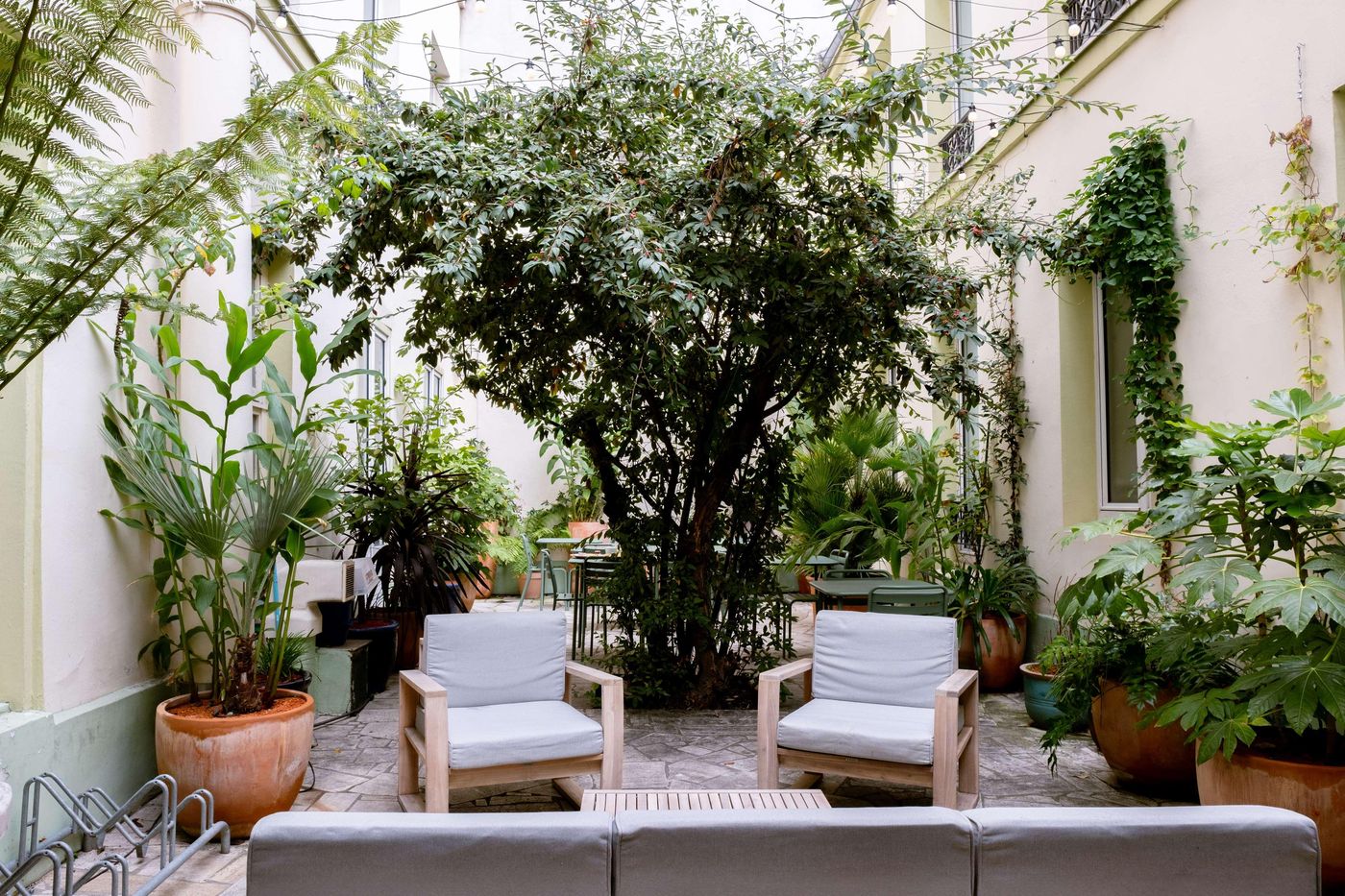 Kyriad-Par----s-10---Canal-Saint-Martin--R----publique-General-view-70