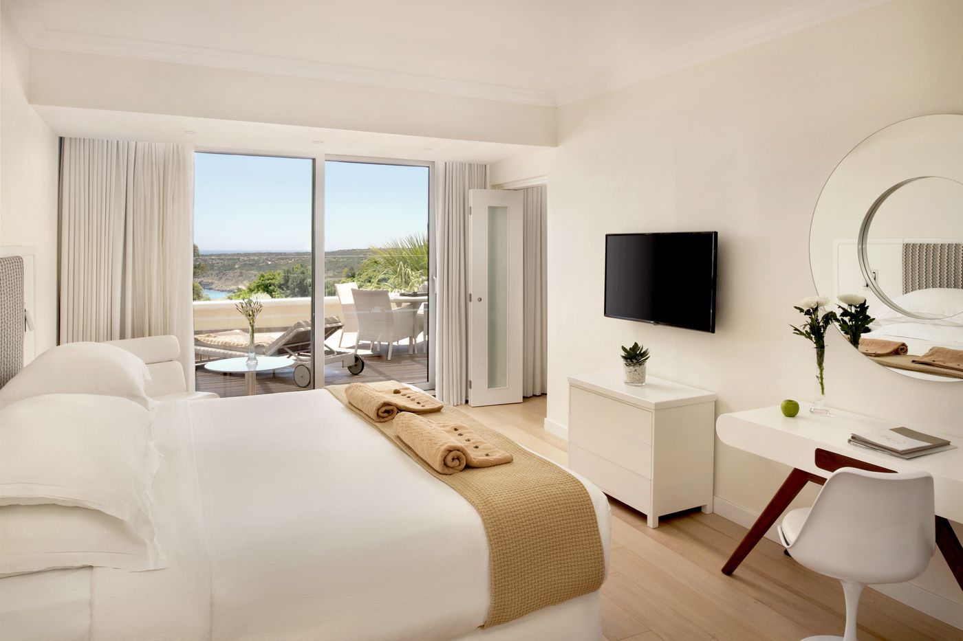 Grecian-Park-Hotel-Room-27