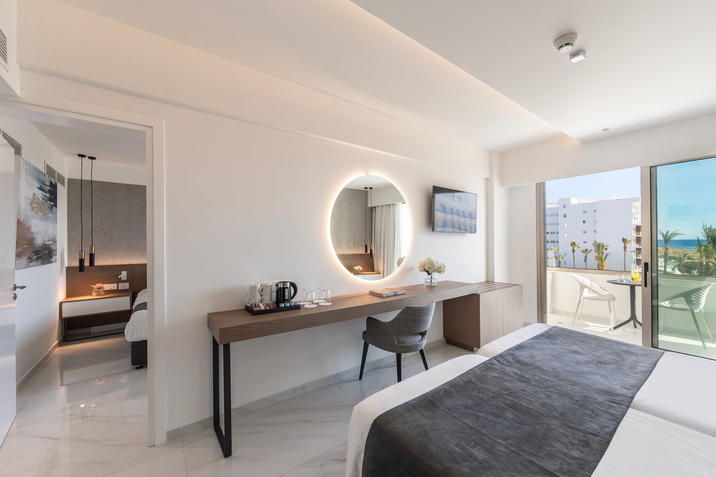 Pavlo-Napa-Hotel-Room-23