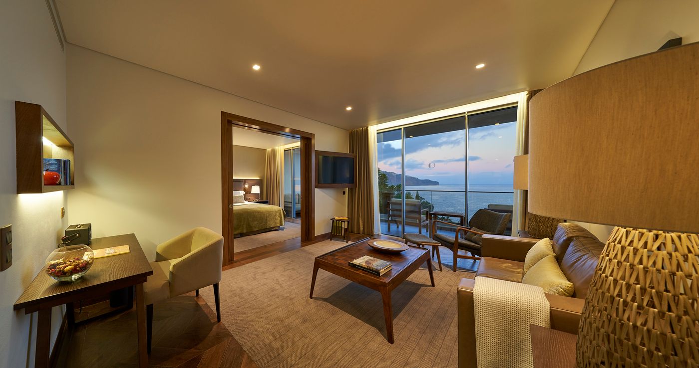 Les-Suites-at-The-Cliff-Bay-Room-13