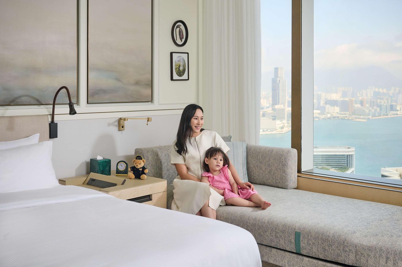 Island-Shangri-La-Hong-Kong-Room-36