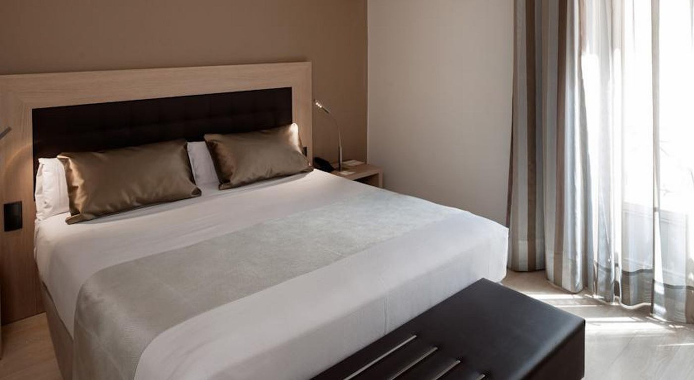 Catalonia-Plaza-Mayor-Room-46