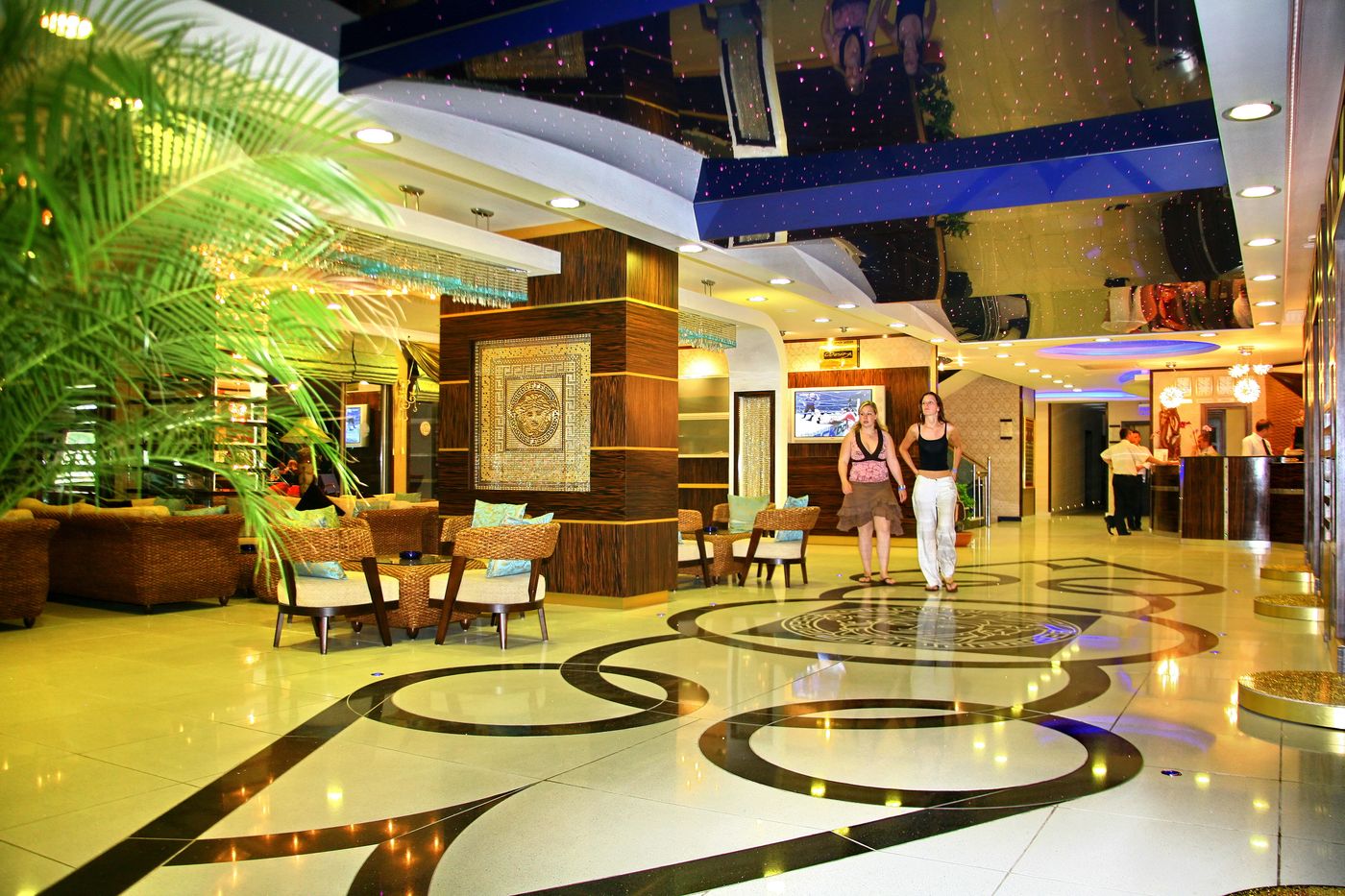 Grand-Zaman-Garden-Hotel-Lobby-44