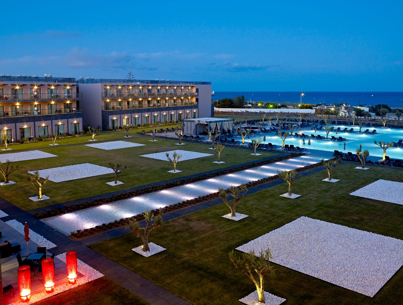 Vila-Gale-Lagos-Pool-3