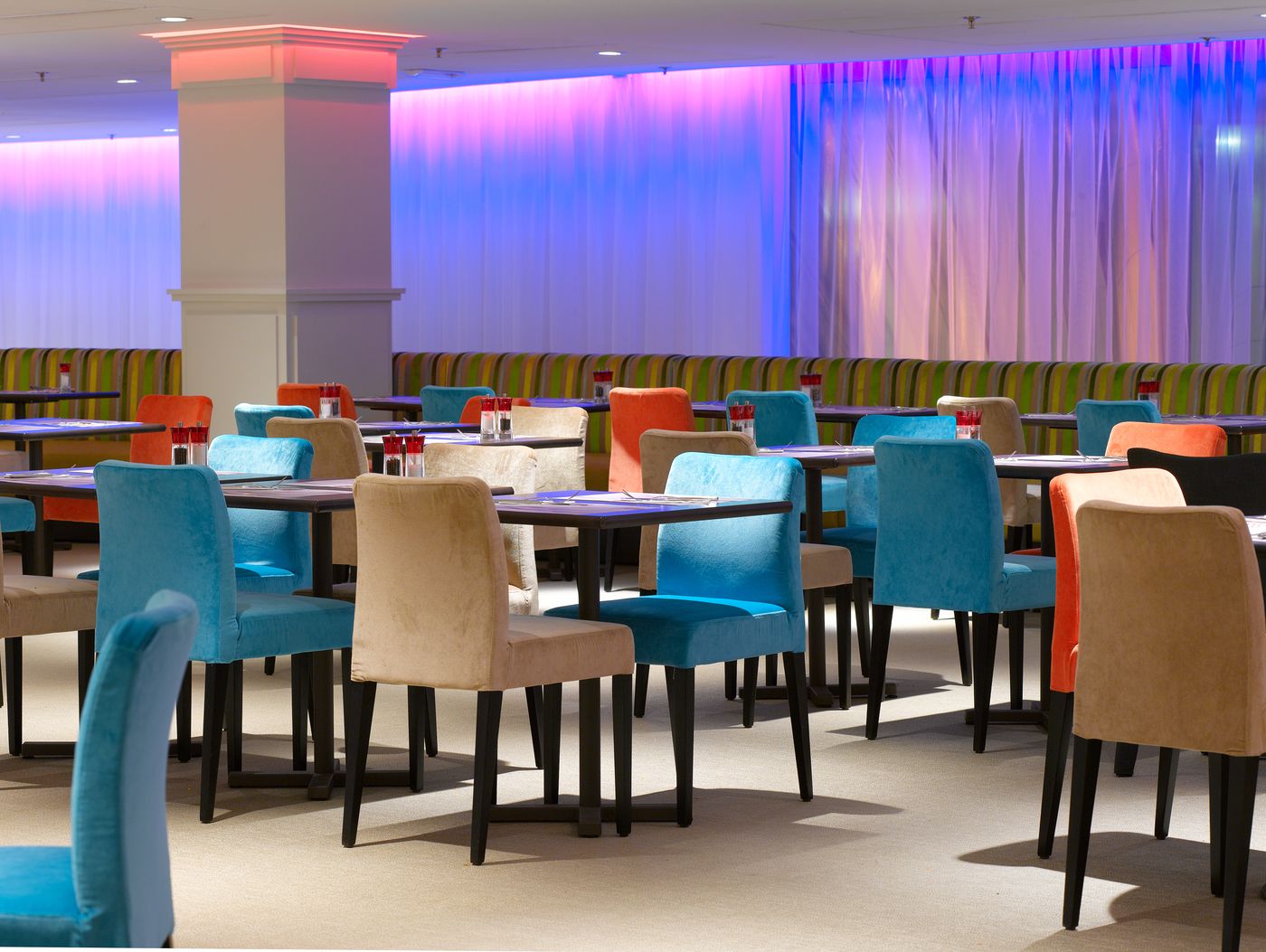 Thon-Hotel-Brussels-City-Centre-Restaurant-15