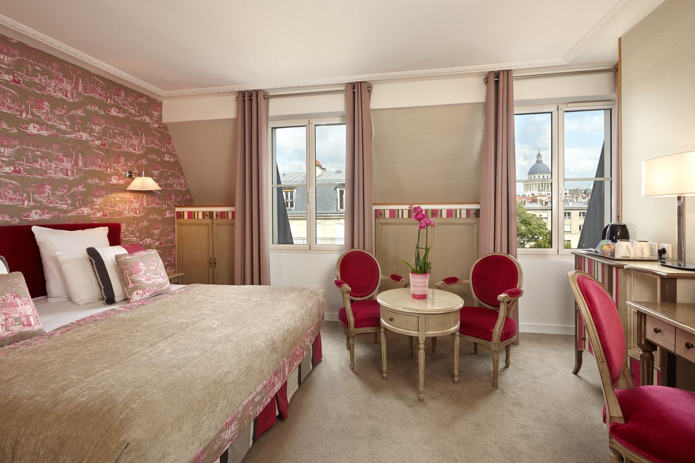 Relais-Saint-Jacques-Room-8