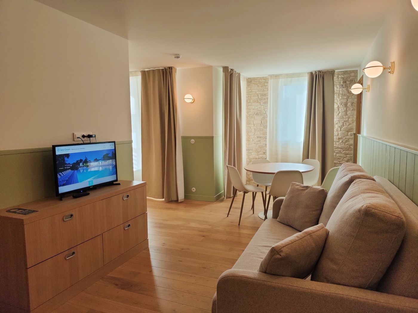 Hotel Les Grenettes-France-STE MARIE DE RE-Room-10