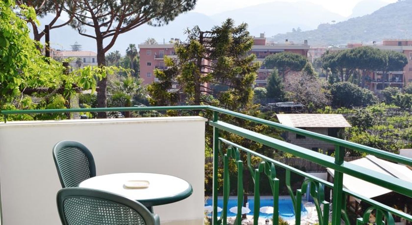 Carlton International