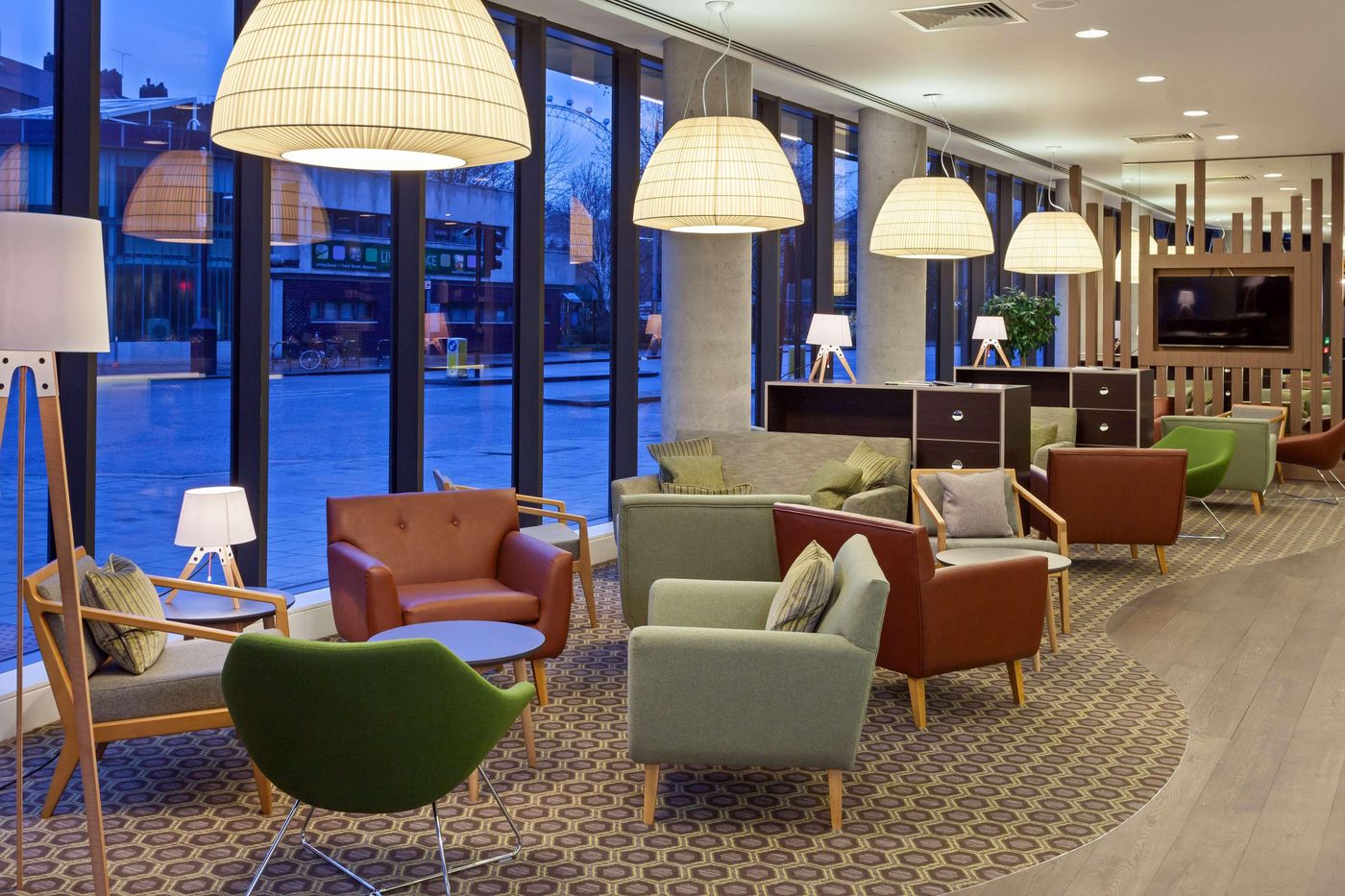 Hampton by Hilton London Waterloo - United Kingdom - London - Lobby - 9