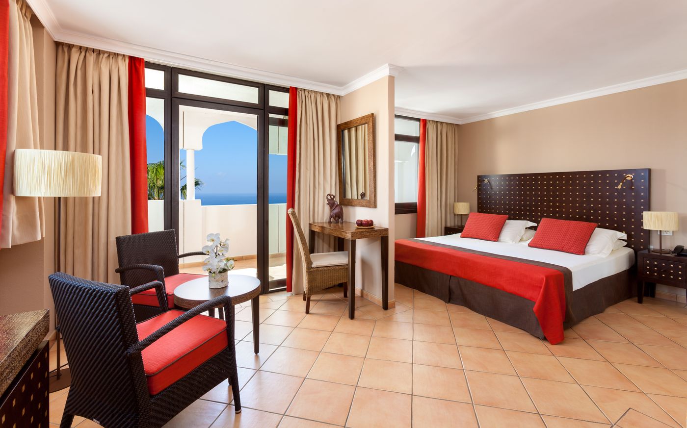 Seaside-Sandy-Beach-Hotel-Room-12