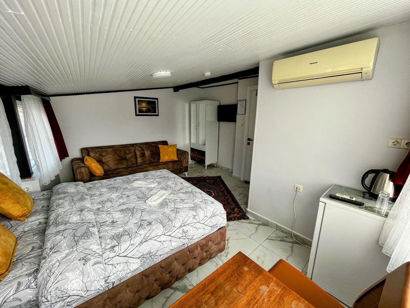 Pembe Hotel-Turkey-Istanbul-Room-10