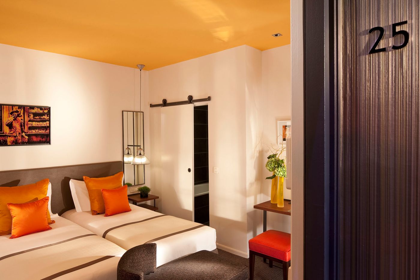 Hotel-Marais-Bastille-Room-4