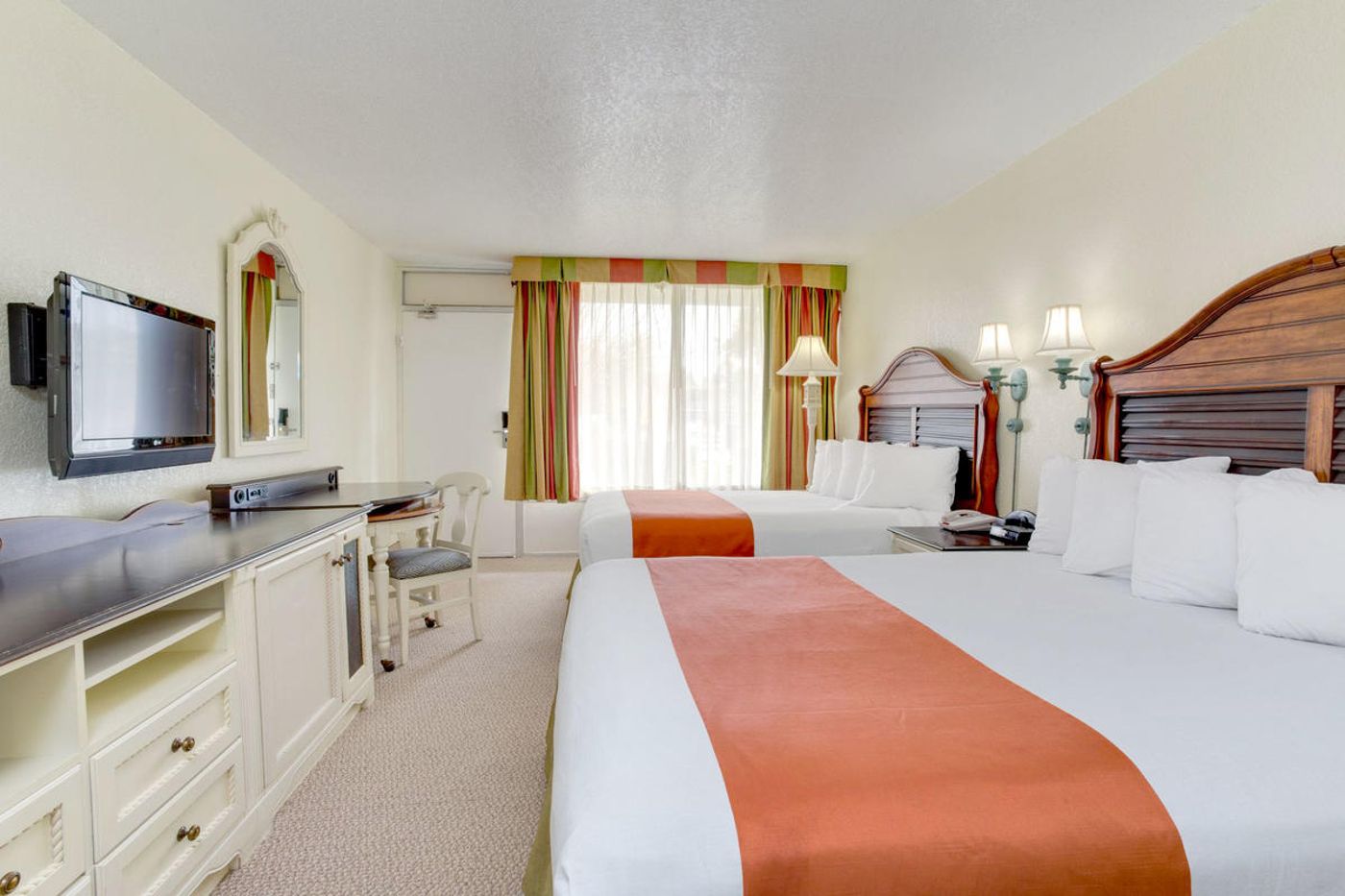 Seralago Hotel and Suites