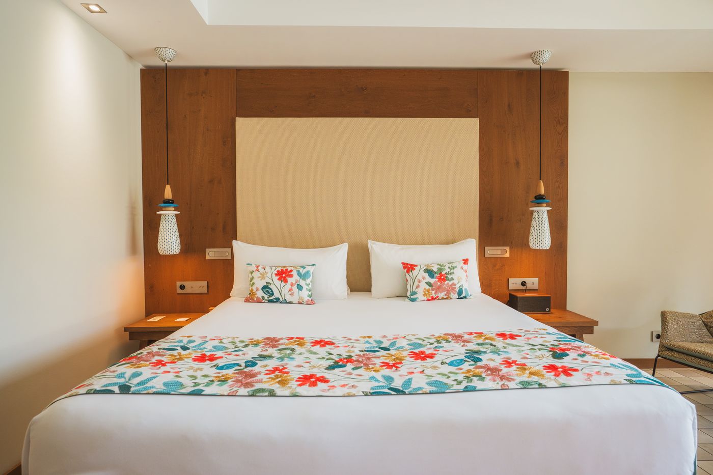 Kube-Hotel-St-Tropez-Room-28