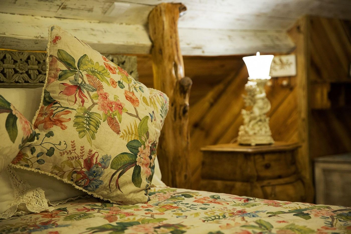 Ninho-Saloio-Room-50