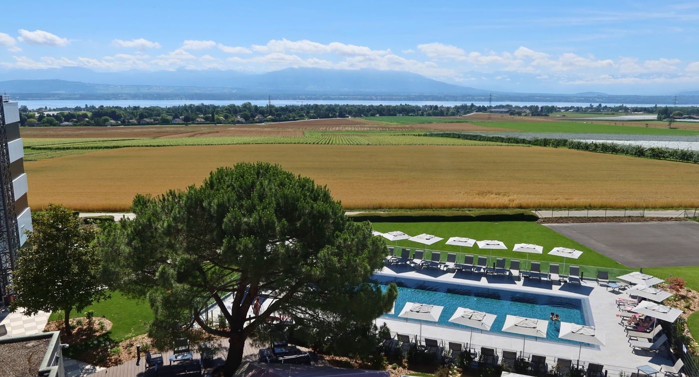 Hotel-Everness--Signature-Collection-General-view-3