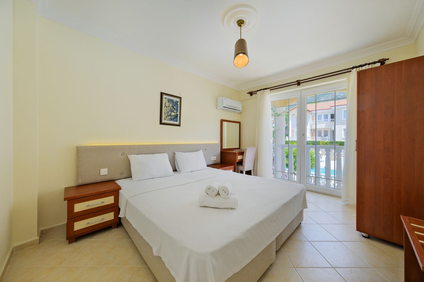 Larimar Suites