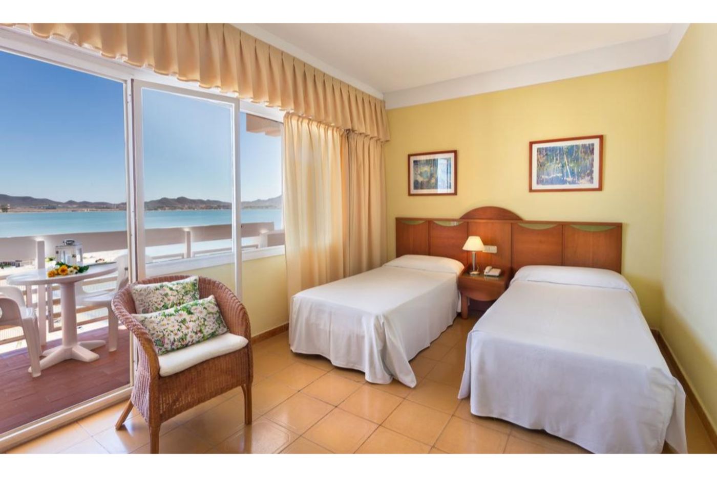 Hotel-Cavanna-Room-27