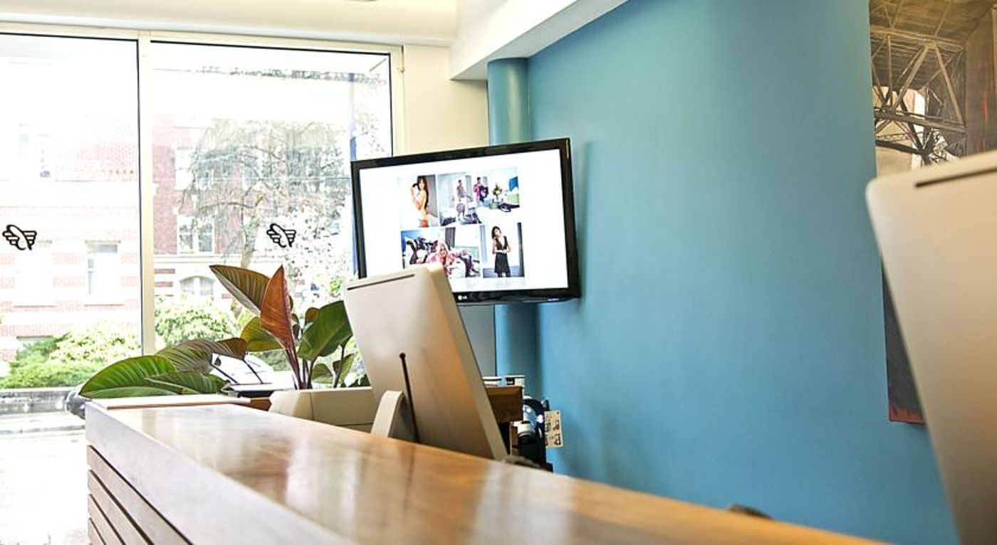 The-Burrard-Lobby-10