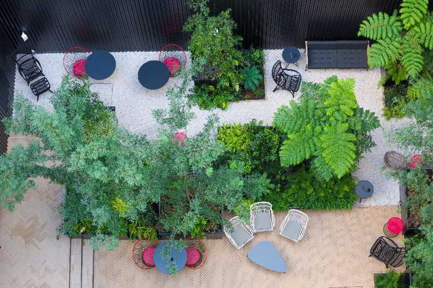 Valverde-Lisboa-Terrace-41