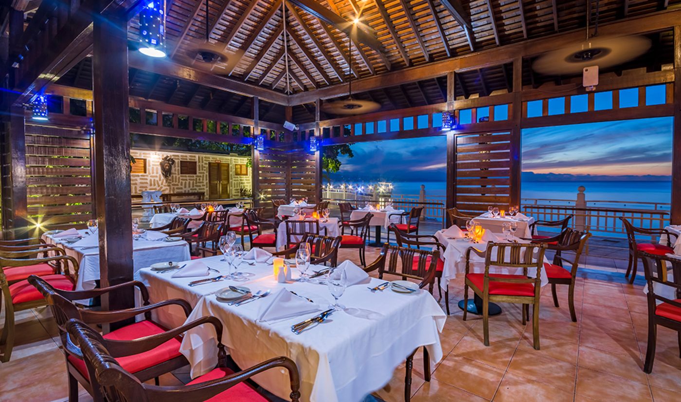 Grand-Decameron-Montego-Bay--A-Trademark-All-Inclusive-Restaurant-41