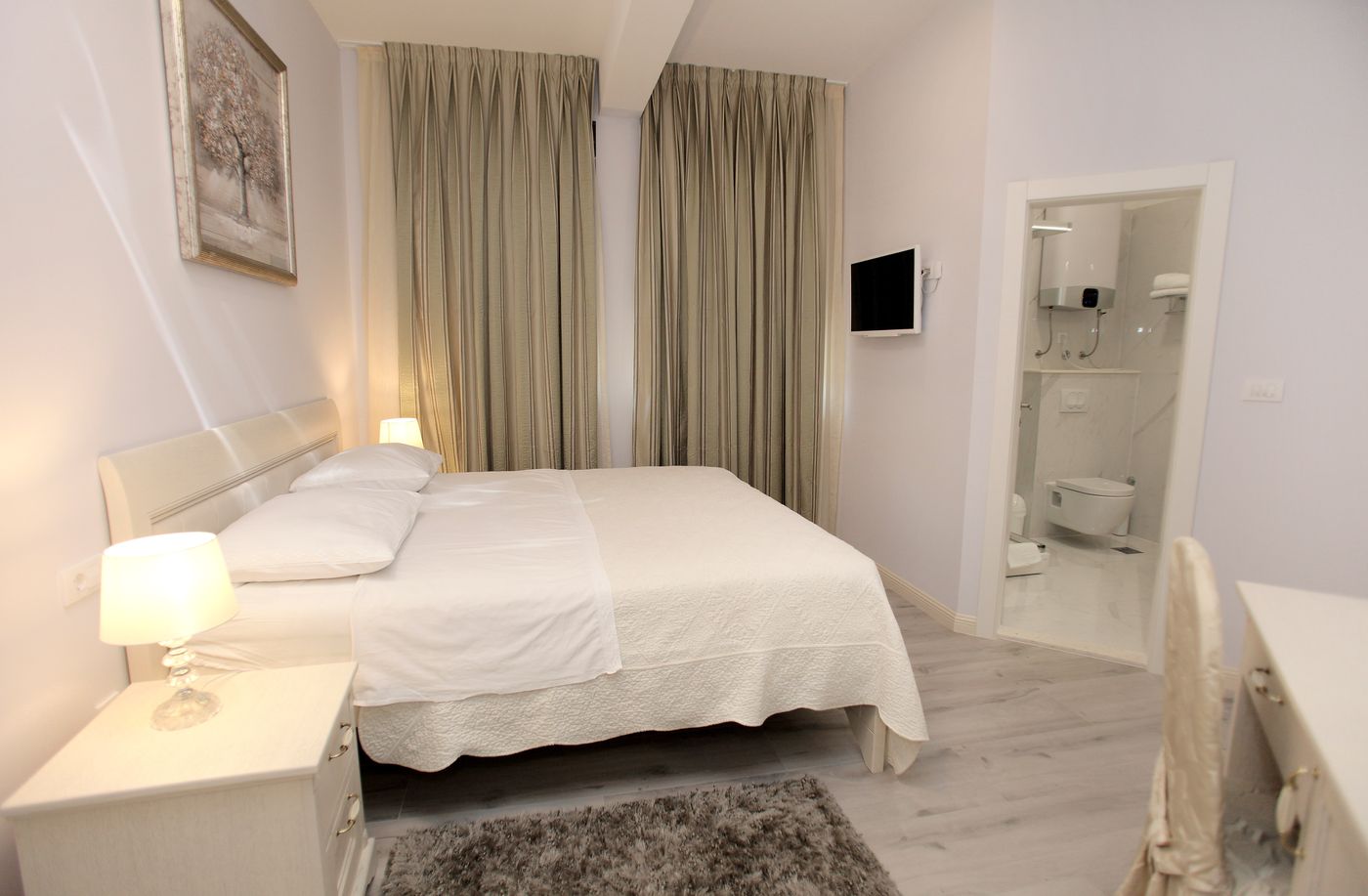 Aparthotel-Bellevue-Room-7