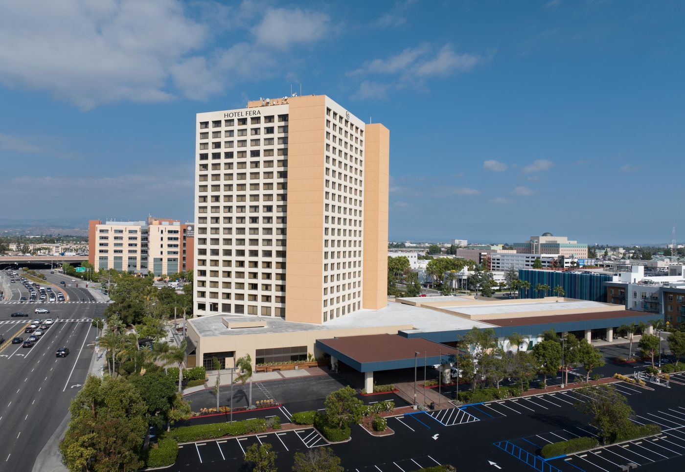 Hotel-Fera-Anaheim--a-DoubleTree-by-Hilto-General-view-47