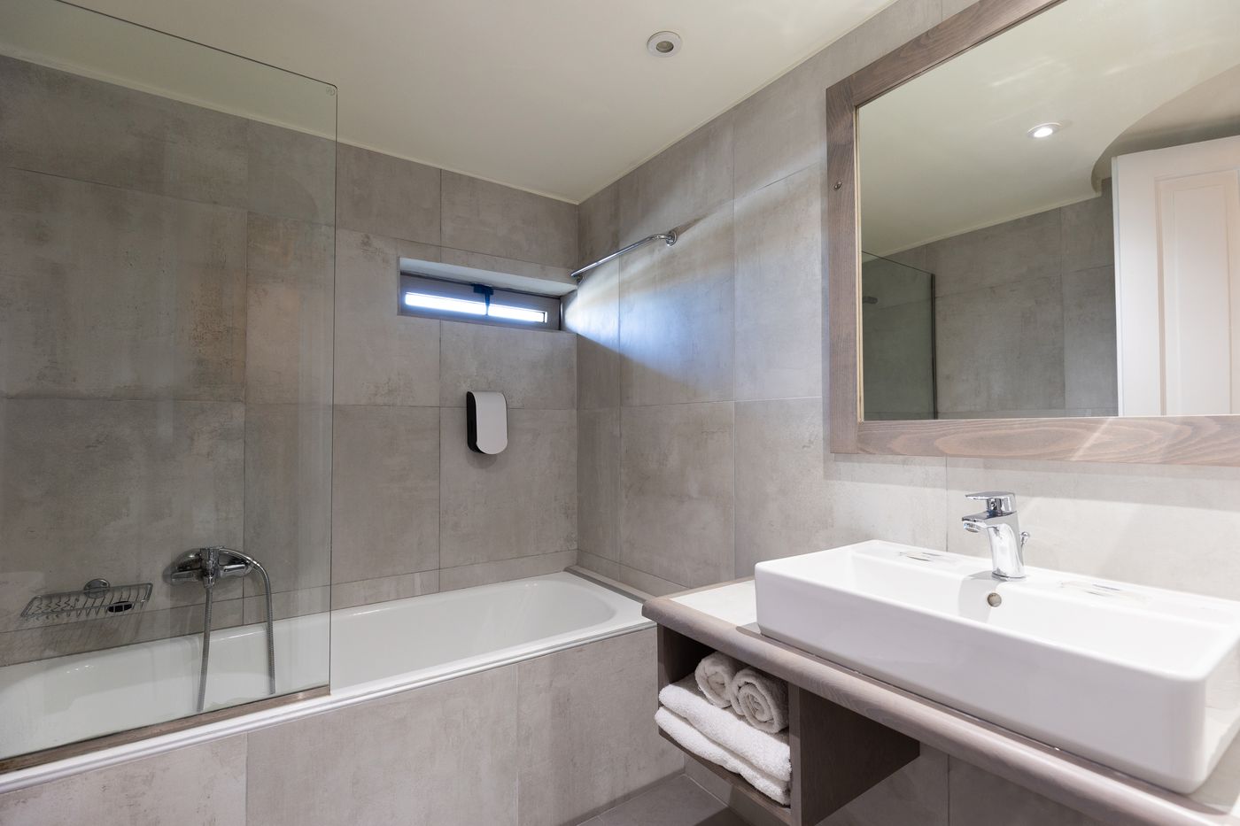 Ariadne-Beach-Room-35