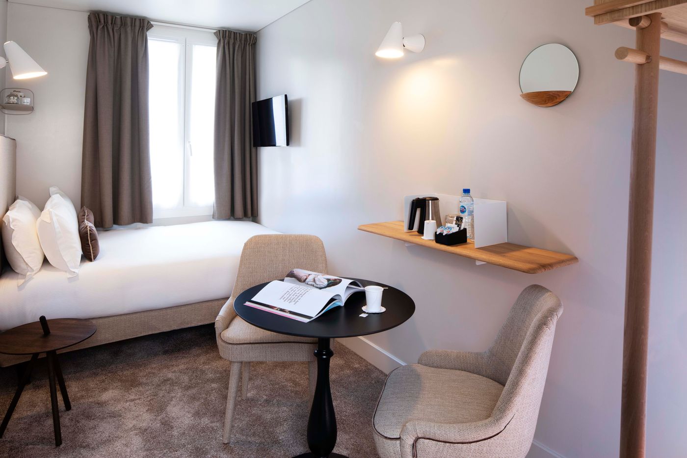 Eiffel-Saint-Charles-Room-17