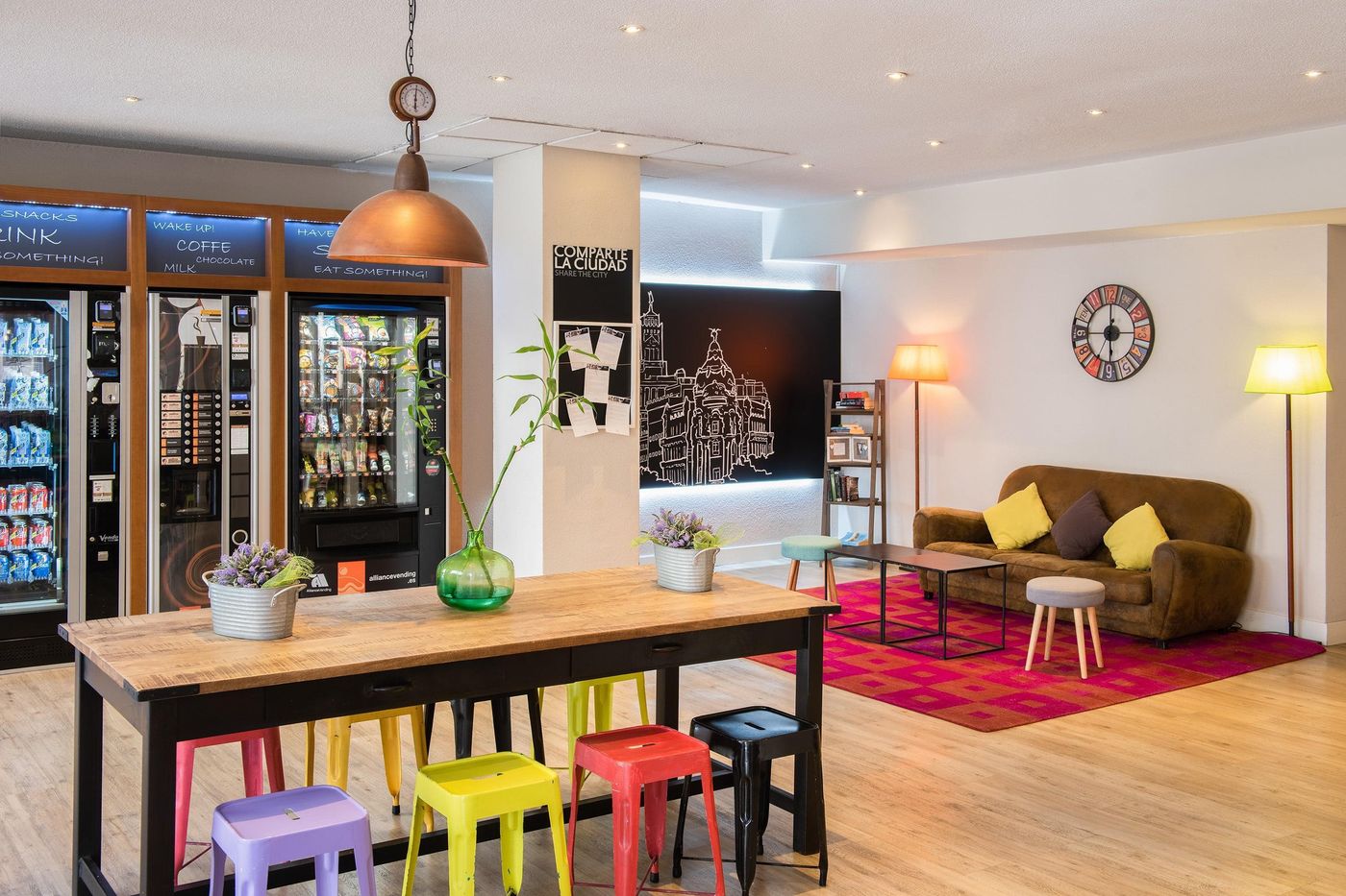 Hotel-Madrid-Gran-V----a-25--managed-by-Meli-----General-view-23