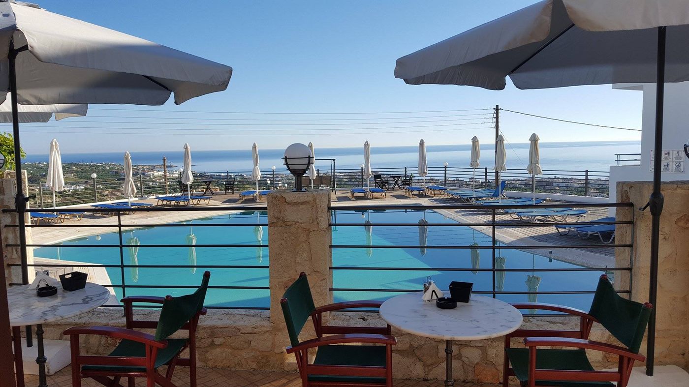 Amazones-Village-Suites-Terrace-14