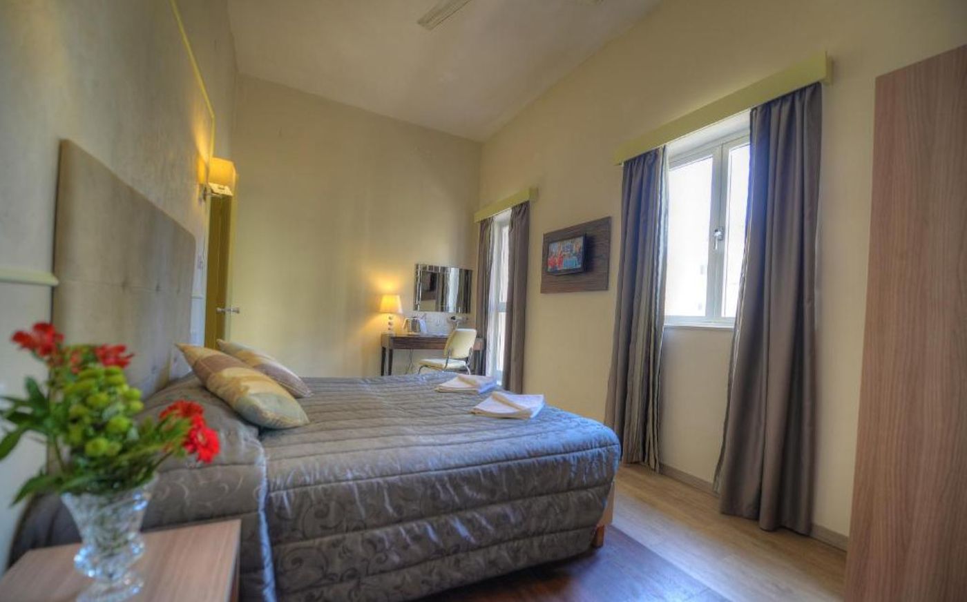 Europa-Hotel-Room-32