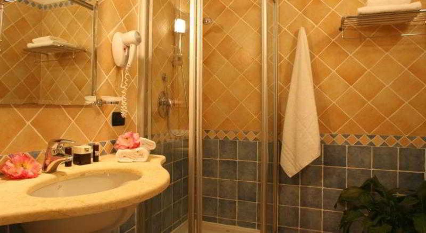 Blu-hotel-Morisco-Room-47