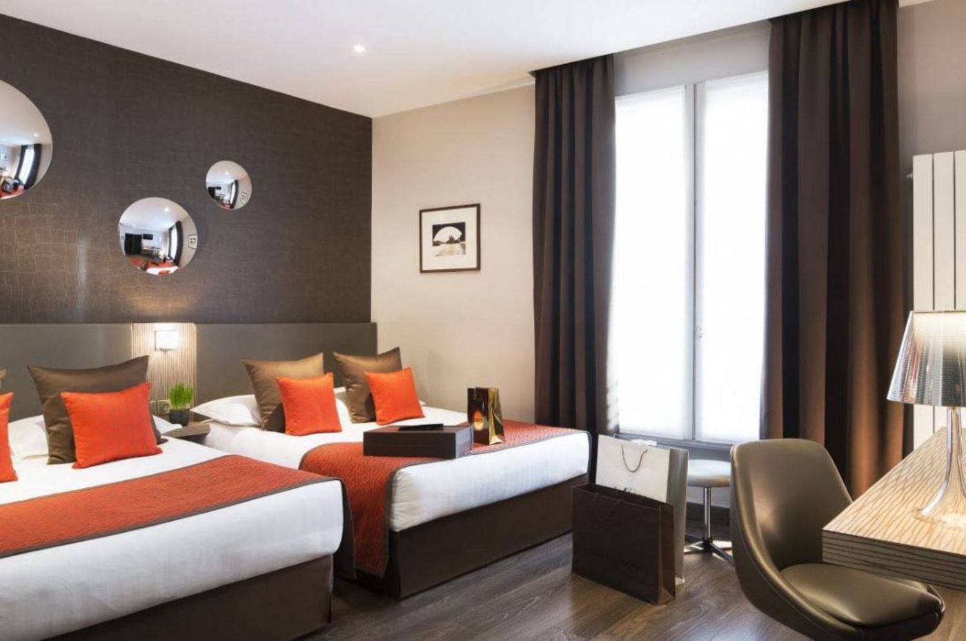 Hotel-Acropole-Room-14