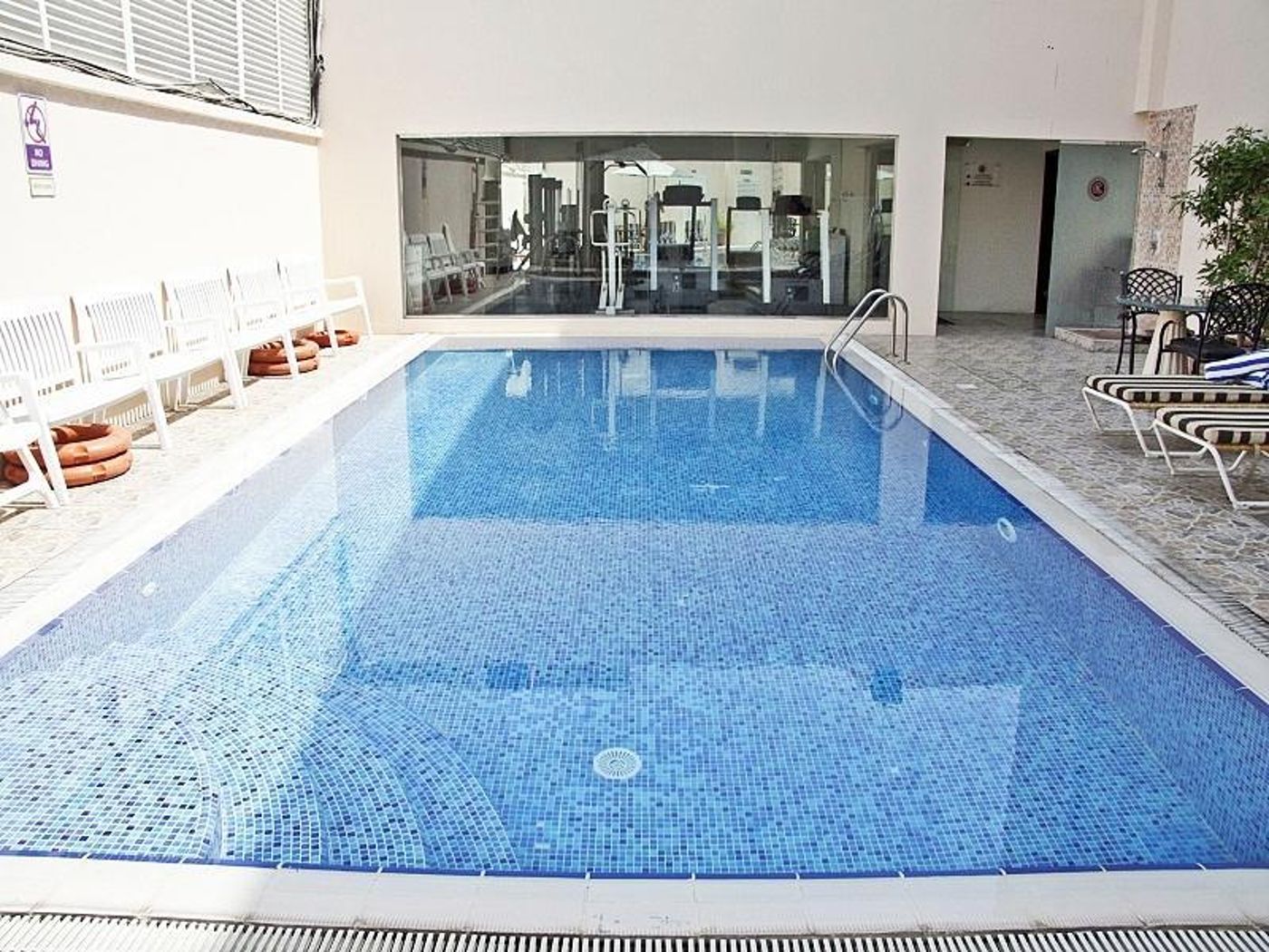 Regent-Beach-Resort-Jumeirah-Pool-28