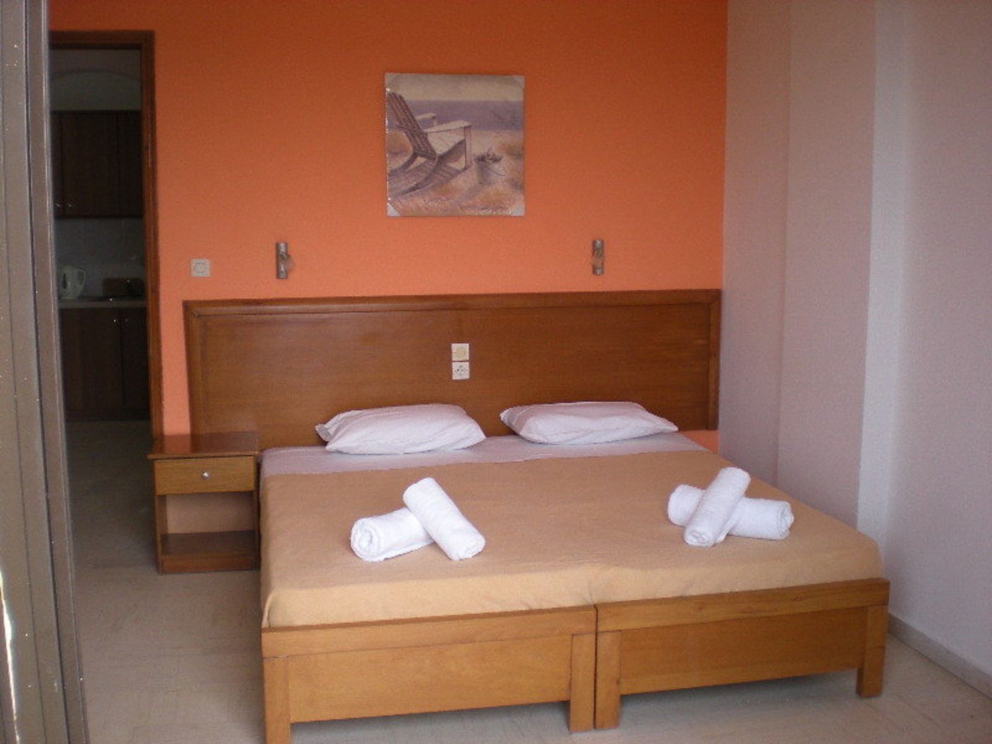 Lofos-Apartments-Room-8