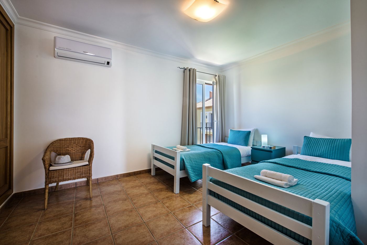 Jardim-da-Meia-Praia-Room-29