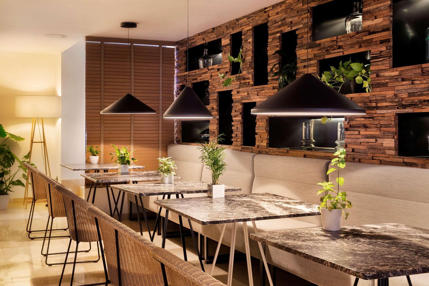 Melia-Madrid-Princesa-Bar-17