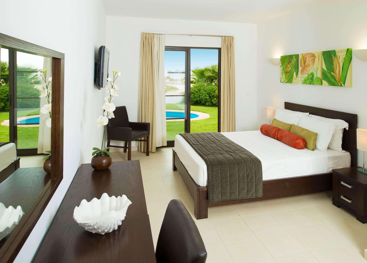 Melia-Tortuga-Beach-Resort-and-Spa-Room-38