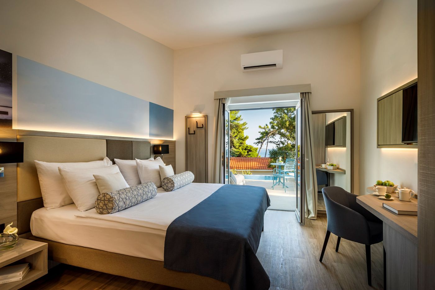 Carolina-Hotel---Residence-Room-16