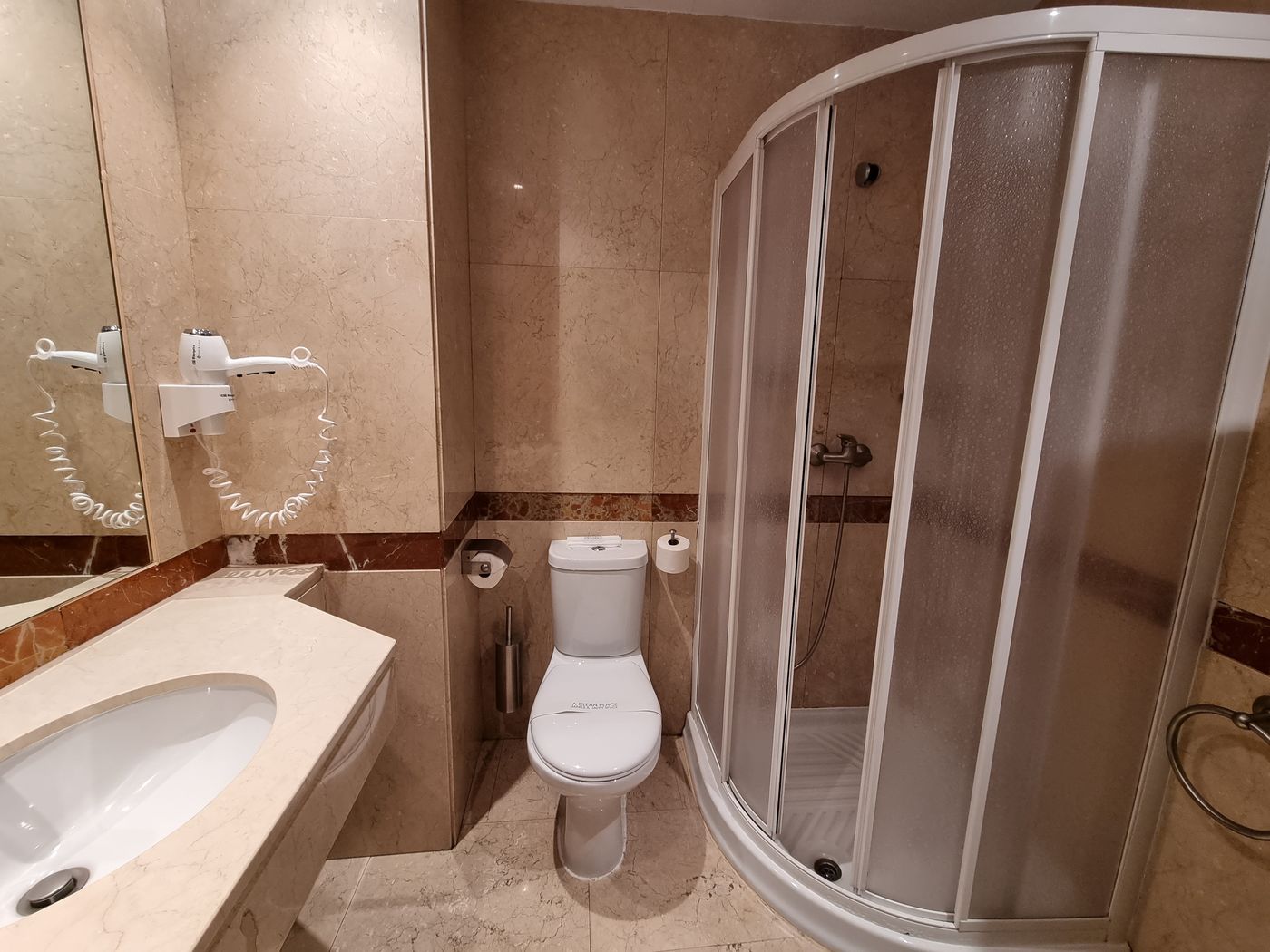 Gran-Legazpi-Room-20